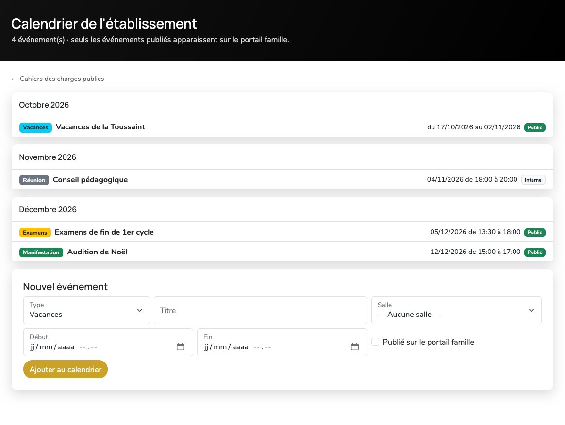 Calendrier de l'établissement : vacances de la Toussaint, examens de fin de premier cycle, audition de Noël et conseil pédagogique, avec leur type et leur visibilité publique.