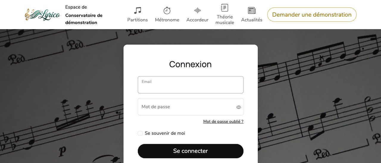 Page de connexion d'un établissement de démonstration : nom de l'établissement dans l'en-tête, champs e-mail et mot de passe, case « Se souvenir de moi » et bouton « Se connecter ».